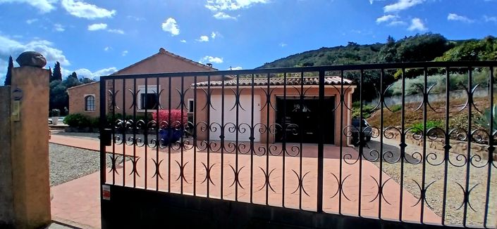 Image No.7-Propriété de 4 chambres à vendre à Languedoc-Roussillon