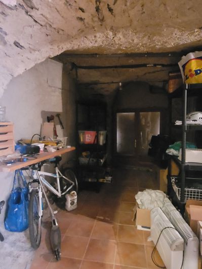 Image No.10-3 Bed House for sale