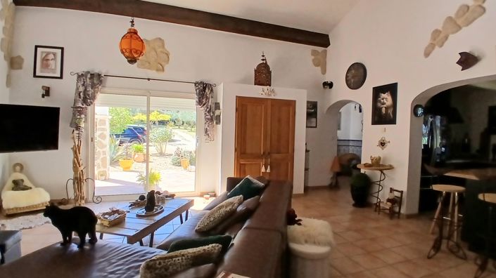 Image No.22-4 Bed Property for sale