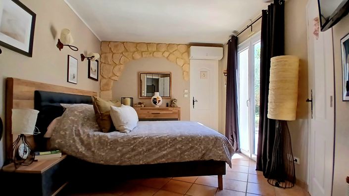 Image No.23-4 Bed Property for sale