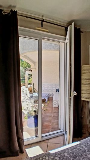 Image No.24-4 Bed Property for sale