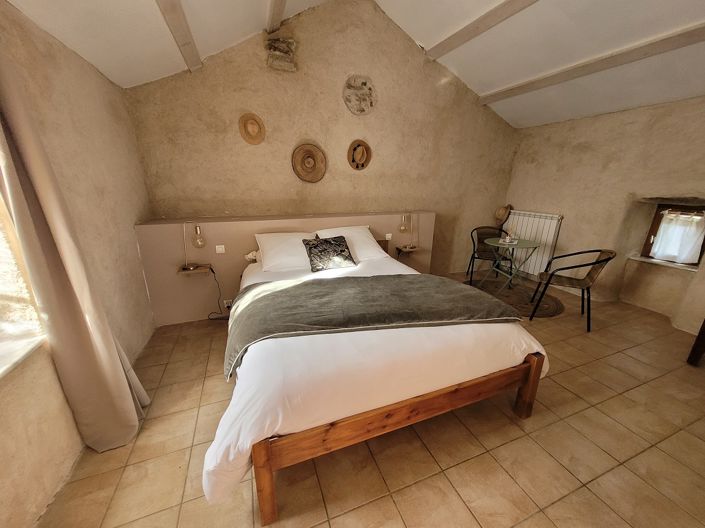 Image No.19-8 Bed House for sale