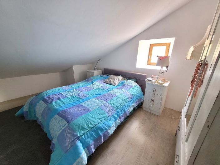 Image No.27-8 Bed House for sale