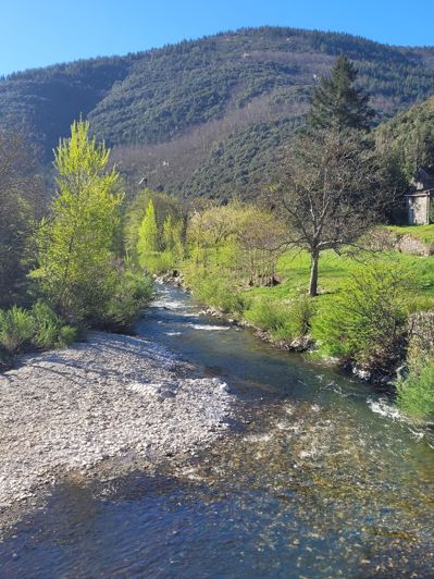 Image No.30-8 Bed House for sale