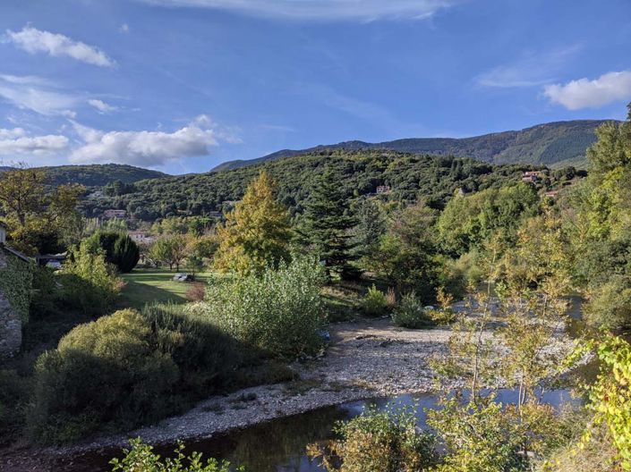 Image No.5-8 Bed House for sale