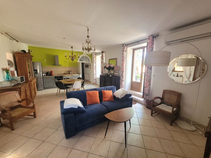 Image No.21-8 Bed House for sale