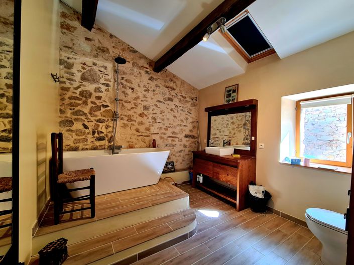 Image No.16-4 Bed House for sale