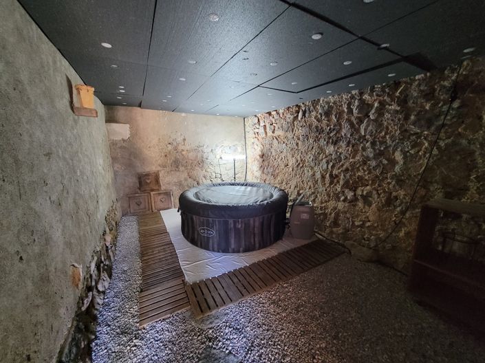 Image No.20-5 Bed House for sale