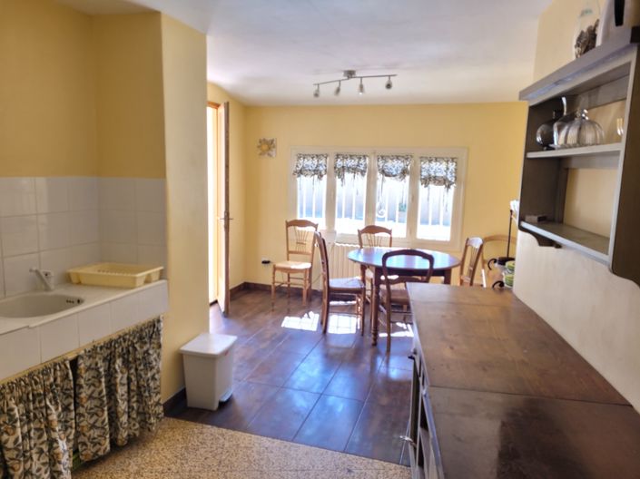 Image No.9-3 Bed House for sale