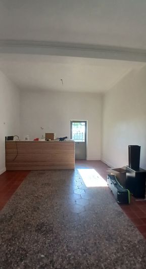 Image No.32-9 Bed Property for sale