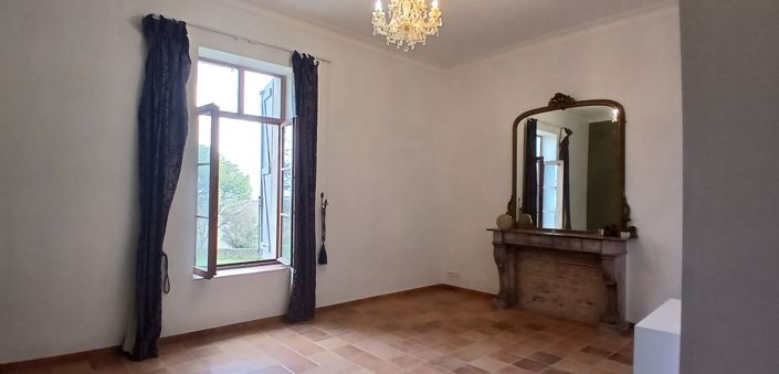 Image No.44-9 Bed Property for sale