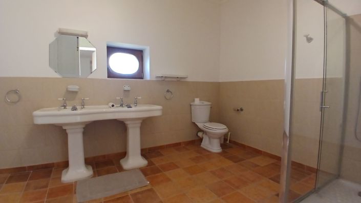 Image No.45-9 Bed Property for sale