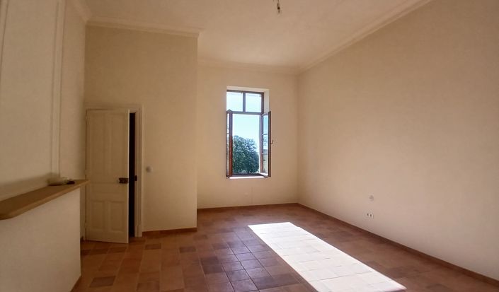 Image No.43-9 Bed Property for sale