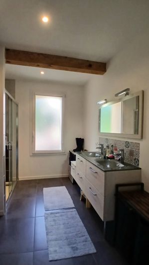 Image No.20-3 Bed Property for sale