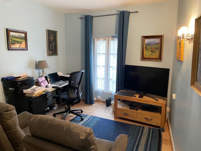 Image No.17-5 Bed House for sale