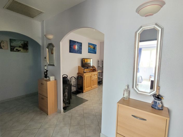 Image No.11-4 Bed Property for sale