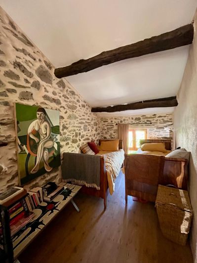 Image No.18-4 Bed House for sale
