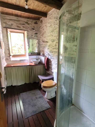 Image No.20-4 Bed House for sale