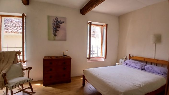 Image No.12-2 Bed House for sale