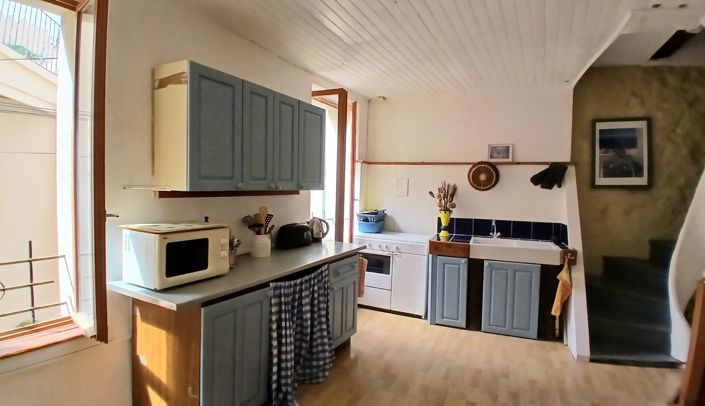 Image No.9-2 Bed House for sale