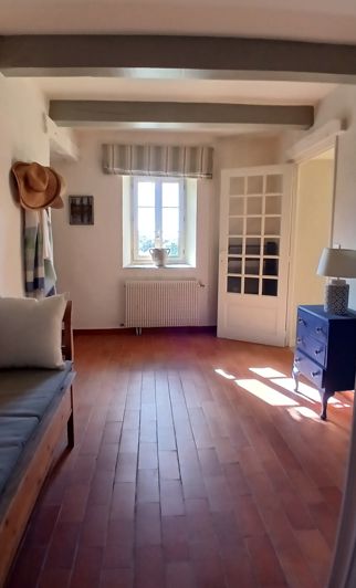 Image No.17-5 Bed Property for sale