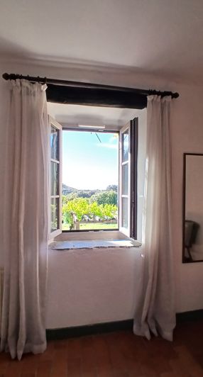 Image No.24-5 Bed Property for sale