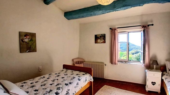 Image No.29-5 Bed Property for sale