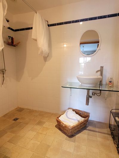 Image No.22-7 Bed House for sale