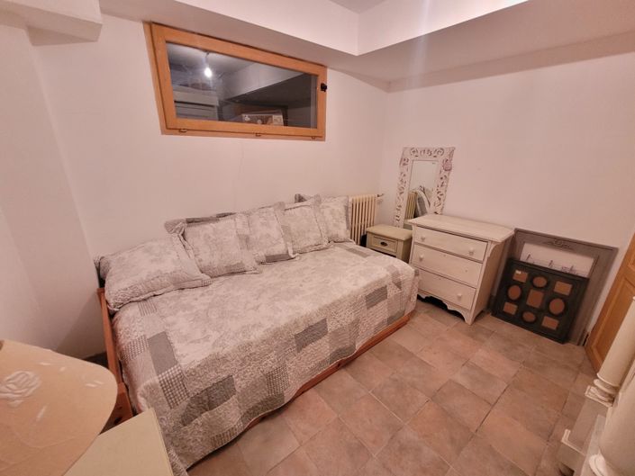 Image No.23-7 Bed House for sale