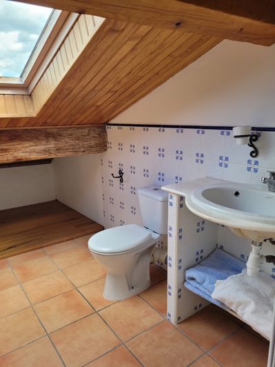 Image No.24-7 Bed House for sale
