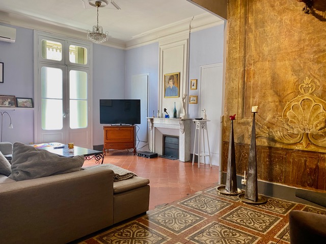 Image No.8-7 Bed House for sale
