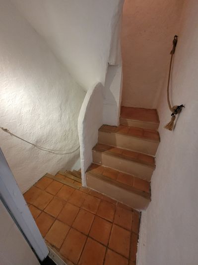 Image No.6-3 Bed House for sale