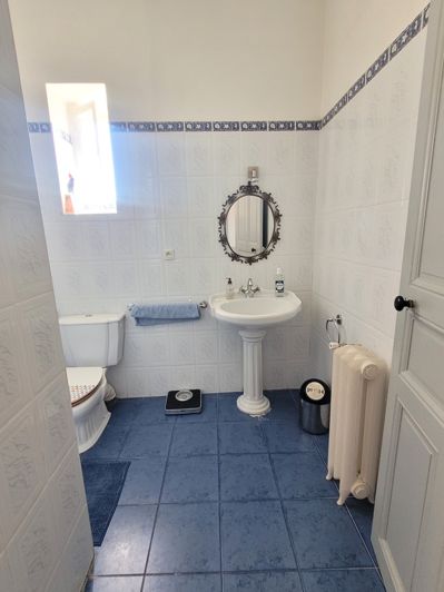 Image No.11-7 Bed House for sale
