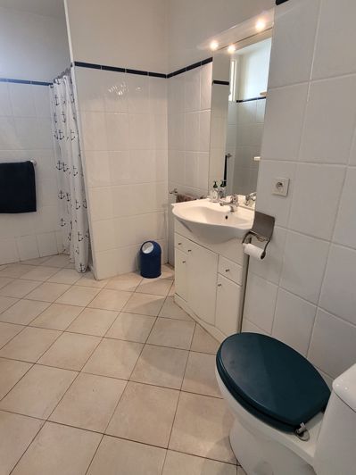 Image No.18-7 Bed House for sale
