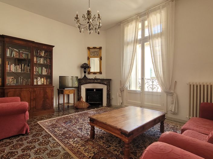 Image No.5-7 Bed House for sale