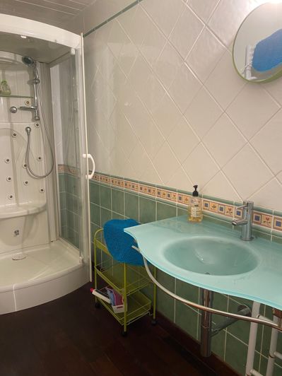 Image No.11-3 Bed House for sale