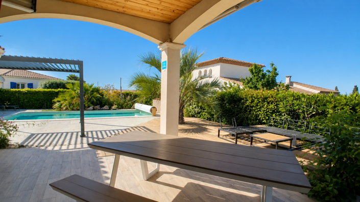 Image No.5-4 Bed Property for sale