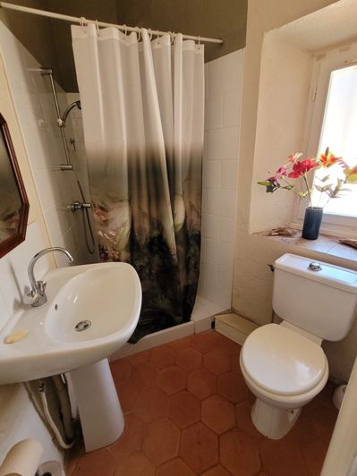 Image No.16-3 Bed House for sale