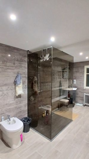 Image No.20-4 Bed House for sale