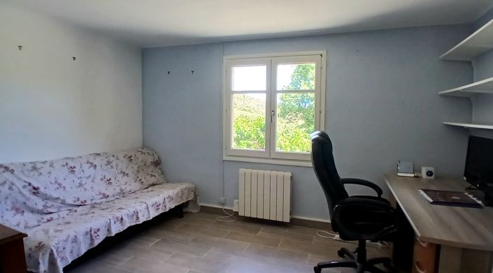 Image No.17-4 Bed House for sale