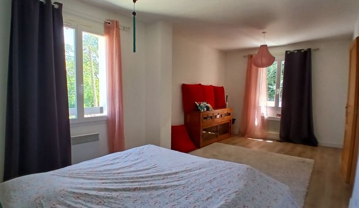 Image No.22-4 Bed Property for sale