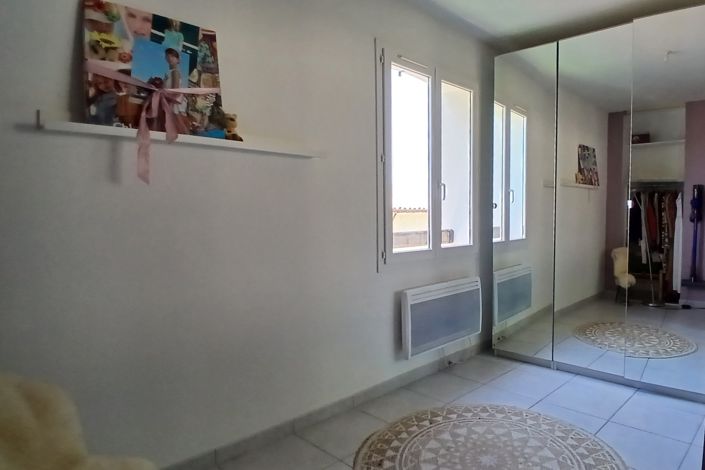 Image No.24-4 Bed Property for sale