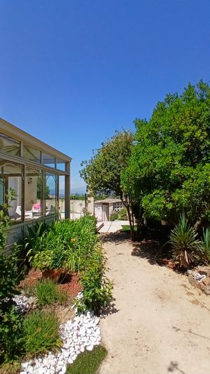 Image No.8-4 Bed Property for sale