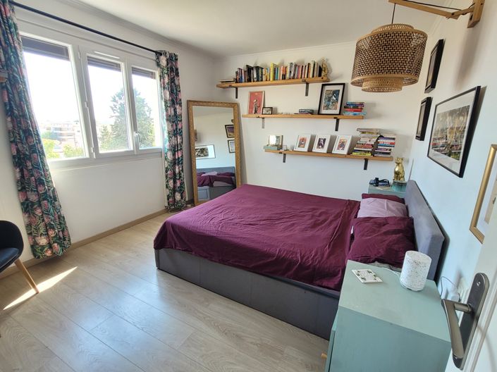 Image No.10-3 Bed Apartment for sale