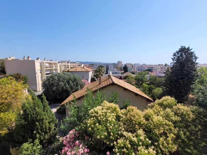 Image No.14-3 Bed Apartment for sale