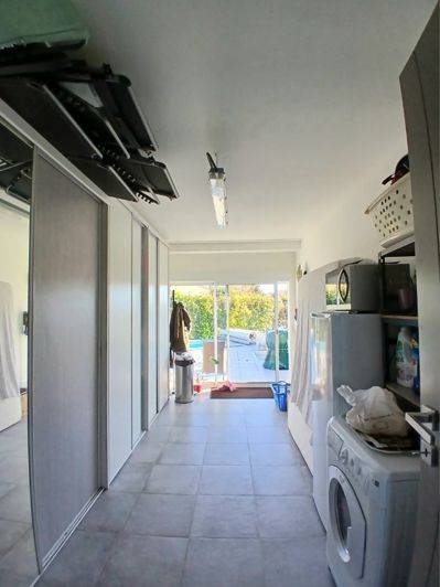 Image No.17-4 Bed House for sale