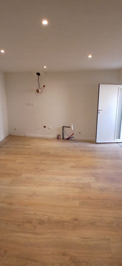 Image No.6-2 Bed House for sale