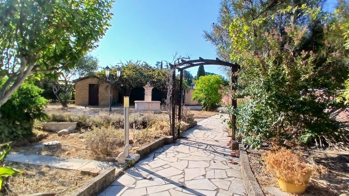 Image No.9-4 Bed Property for sale