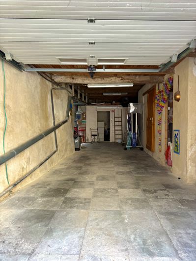 Image No.19-3 Bed House for sale