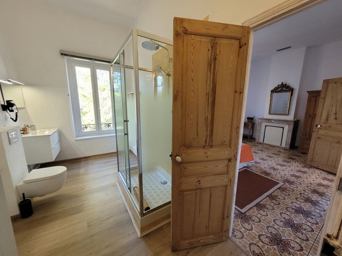 Image No.16-7 Bed House for sale